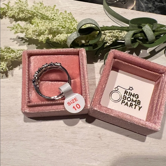 Bomb Party White Opal andCZ ring size 10 - Picture 4 of 4